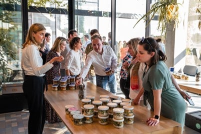 DJAR met bediening op event